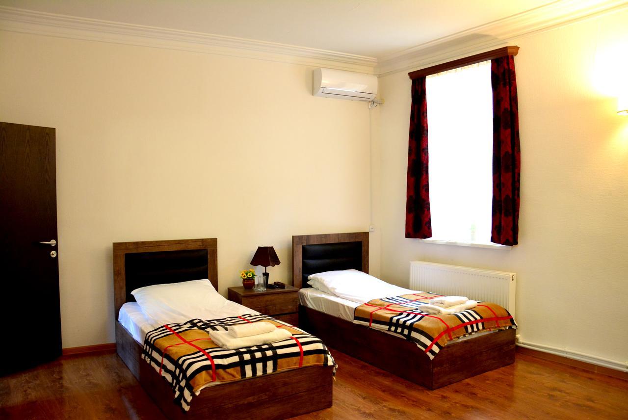 Hotel Canyon Tbilisi Exterior foto
